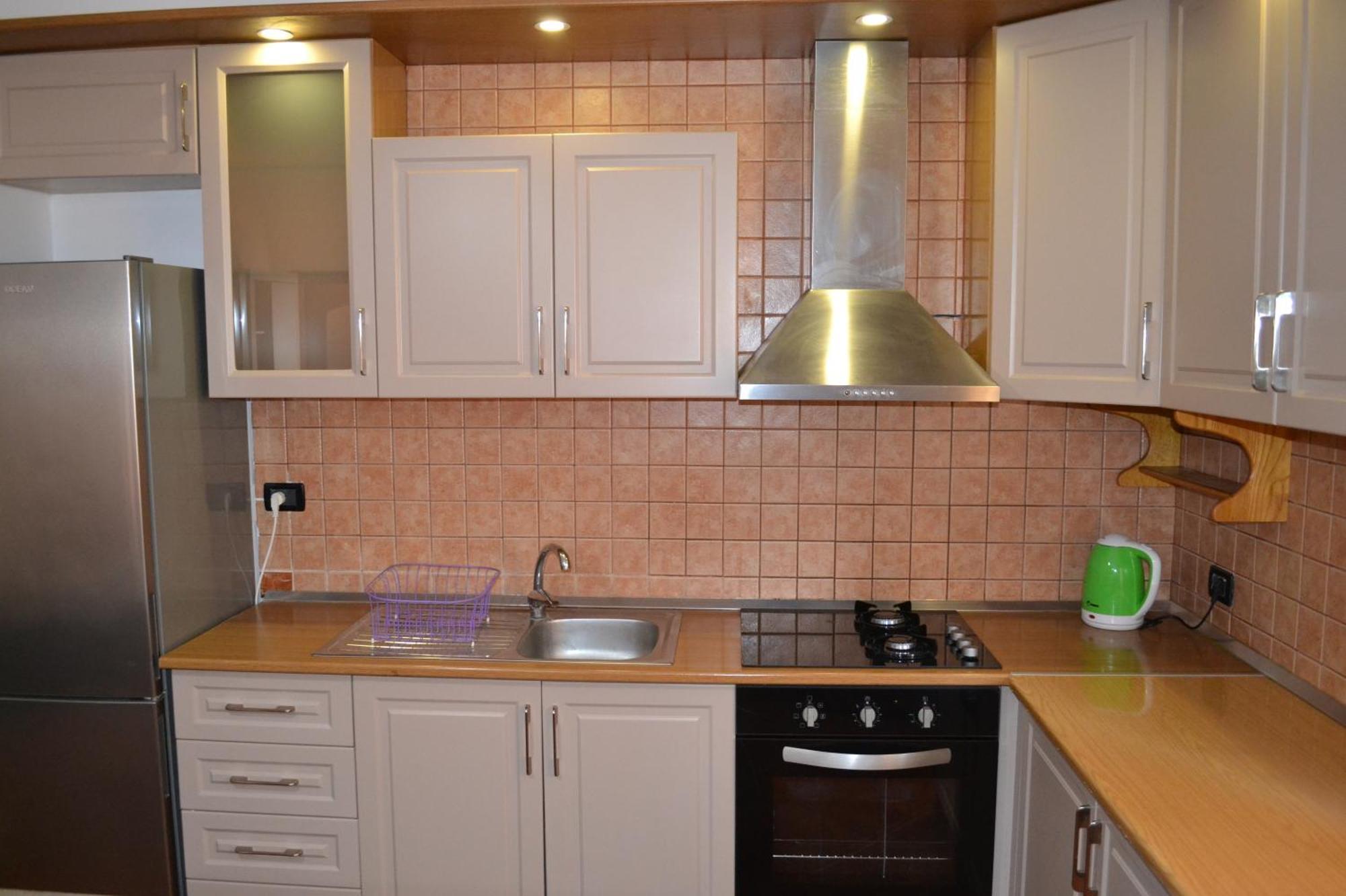 Central 5 Bedrooms Apartment Partial Seaview Vlore Exterior photo