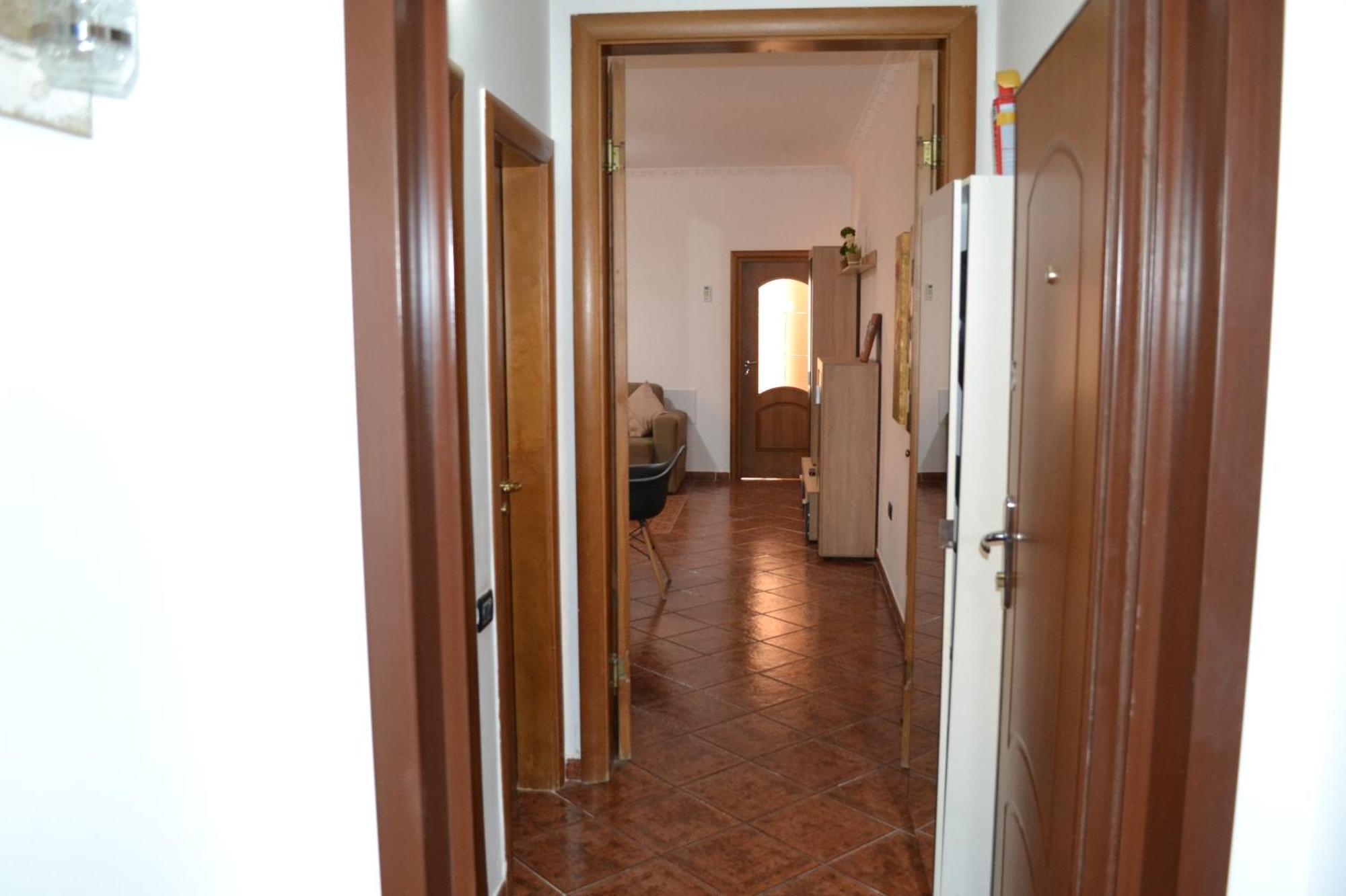 Central 5 Bedrooms Apartment Partial Seaview Vlore Exterior photo